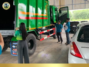 ตรวจรับรถบรรทุกขยะขนาดความจุไม่น้อยกว่า ๖,๐๐๐ ลิตร จำนวน ๑ คัน